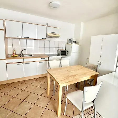 Apartman Workers Spich