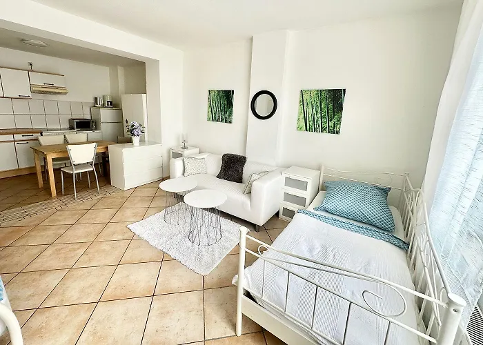 Workers Spich Apartman *